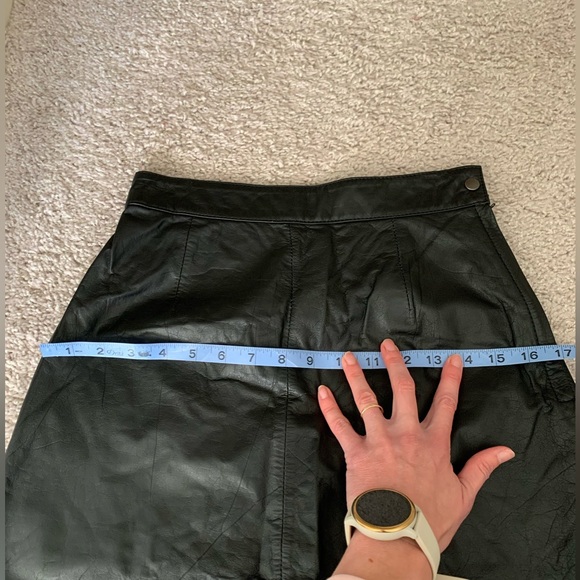 Vintage high waisted leather midi skirt - Picture 5 of 12